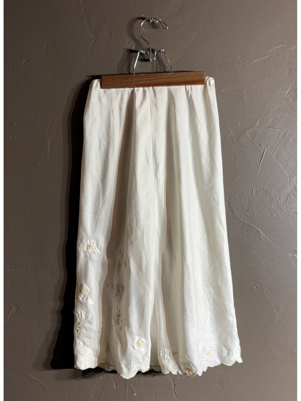 Vintage Odette Barsa Half Slip Size Small White Green Embroidered Calla Lily